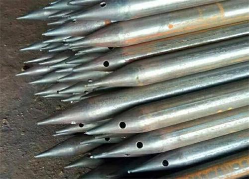 永新隧道钢花管现货